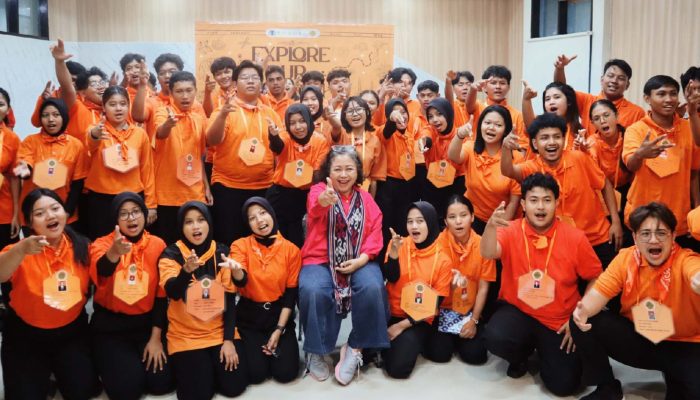 Menemukan Semangat Baru: Orfak FIKOM UNITOMO 2025 Ajak Maba “Explore Your Passion” di Tengah Keakraban Kampus