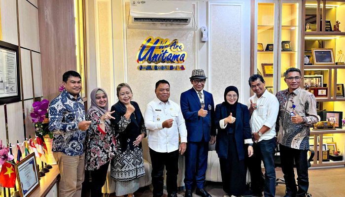 Fikom Unitomo Bedah Potensi Hilirisasi Kelapa Halmahera Utara sebagai Model Ekonomi Daerah Melalui Kegiatan Diskusi Strategis 
