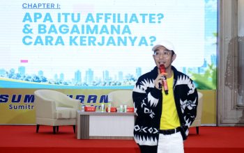 Angkat Tema “Turn Your Content into Income”, Azarine Acnedemic Dorong Mahasiswa Unitomo Jadi Affiliator  Opsi 4 (Sangat Ringkas)